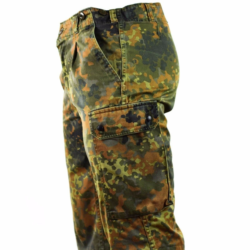 Original German army shorts combat field flecktarn camo bermuda durable strong cotton blend material slash cargo pockets